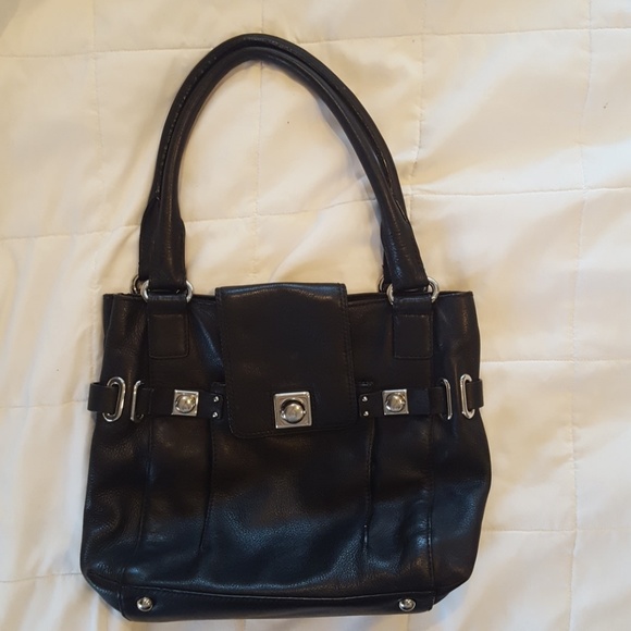 Banana Republic Handbags - Banana Republic Black Shoulder Bag